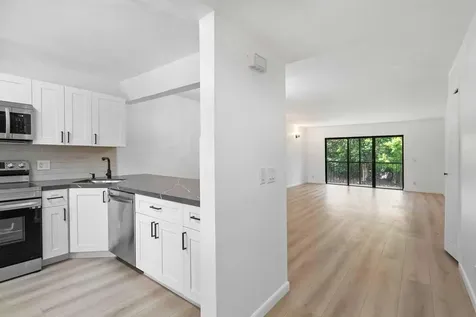 341 Lakeview Drive Weston FL 33326
