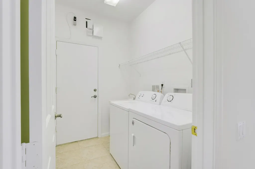 9486 Vercelli Street Lake Worth FL 33467