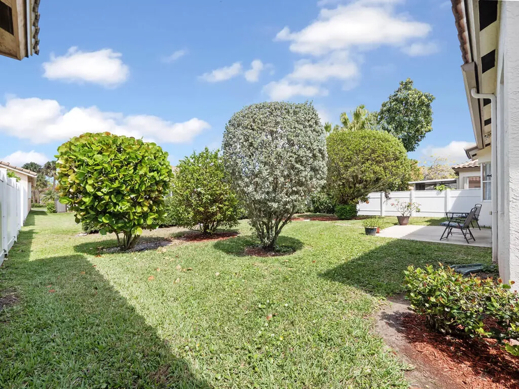 8501 Golden Cypress Court Lake Worth FL 33467