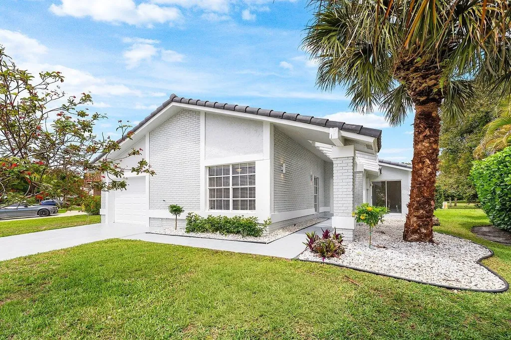 19635 Back 9 Drive Boca Raton FL 33498