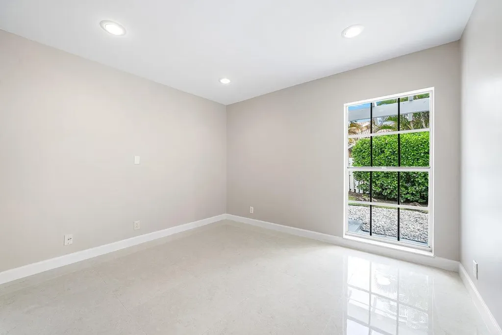 19635 Back 9 Drive Boca Raton FL 33498