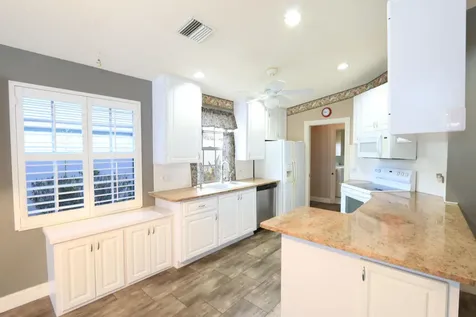 1220 NW Bentley Circle Port St Lucie FL 34986