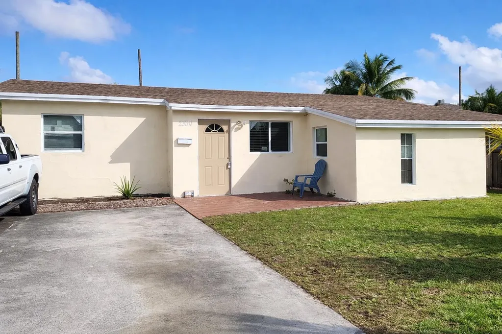 2330 NE 1st Avenue Pompano Beach FL 33060