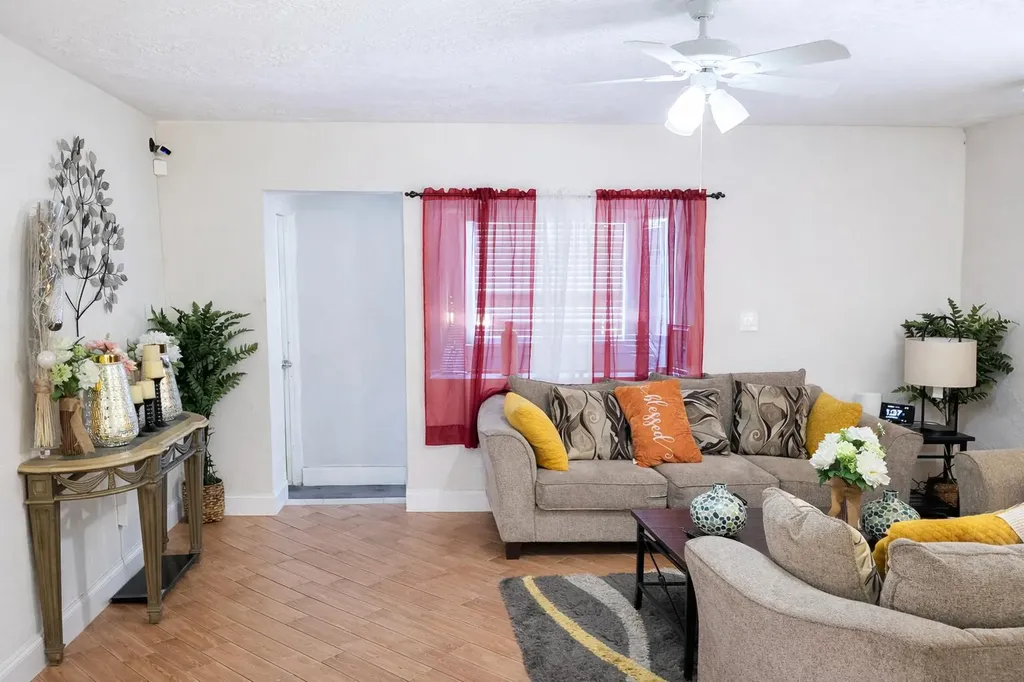 2330 NE 1st Avenue Pompano Beach FL 33060