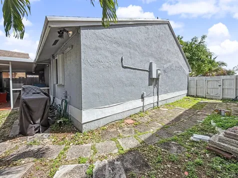 10151 NW 3rd Street Pembroke Pines FL 33026