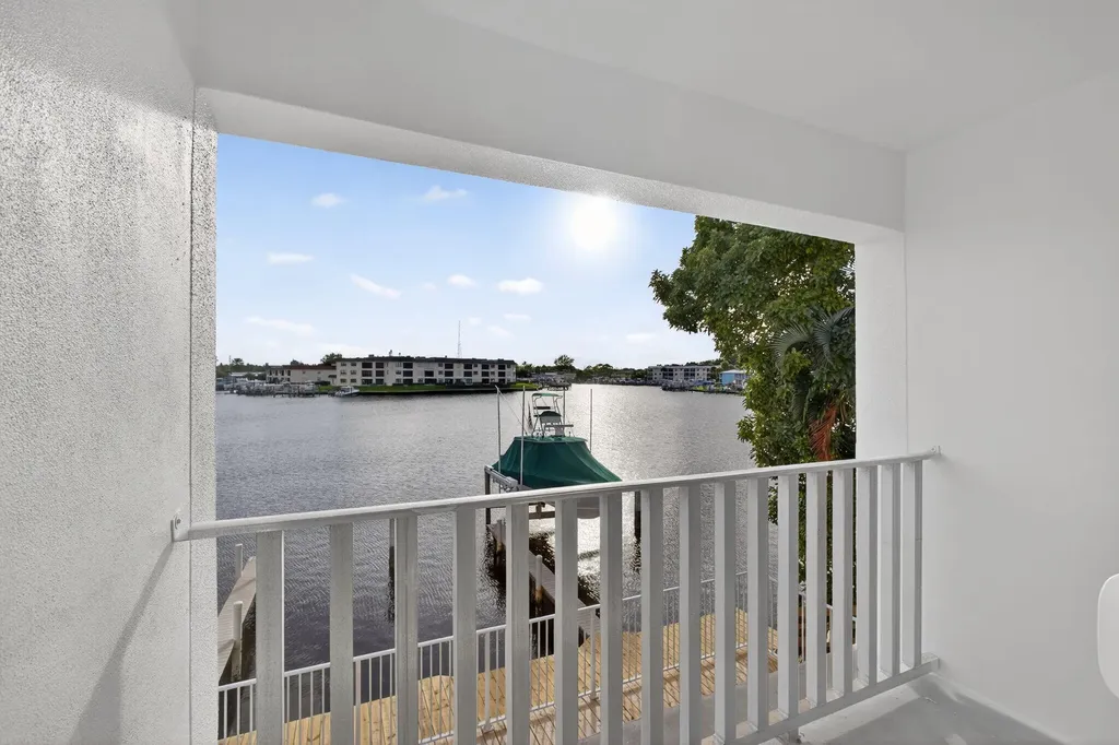 624 Southwind Circle North Palm Beach FL 33408