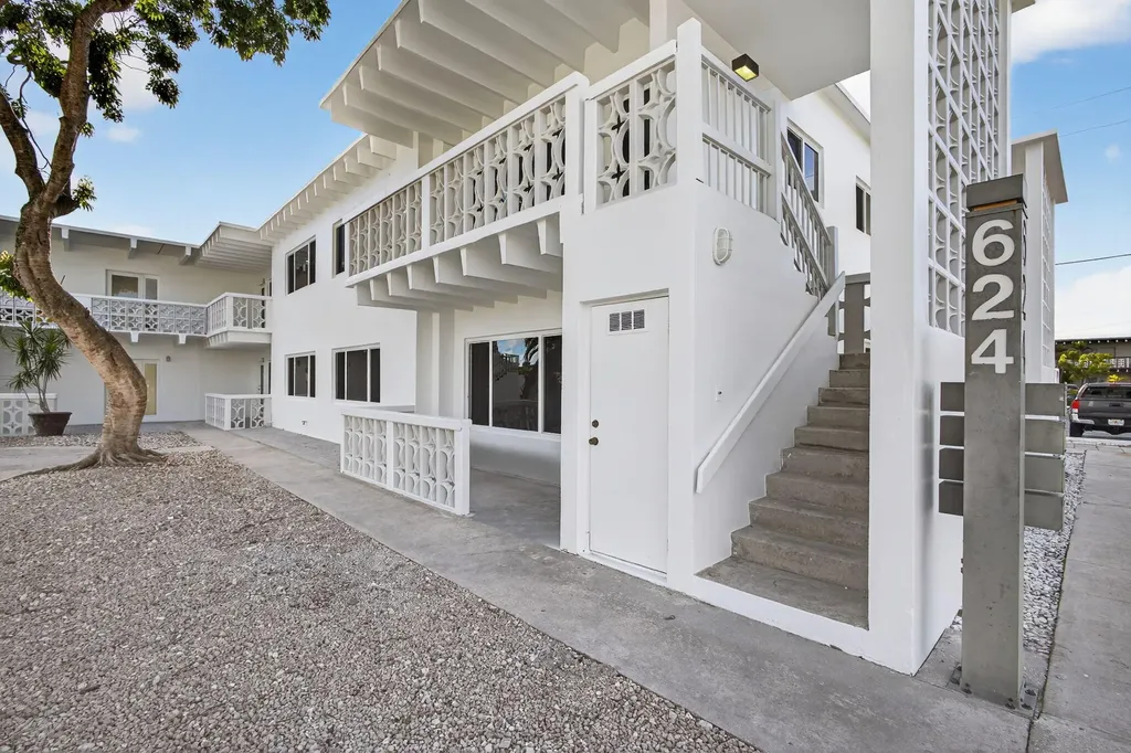 624 Southwind Circle North Palm Beach FL 33408
