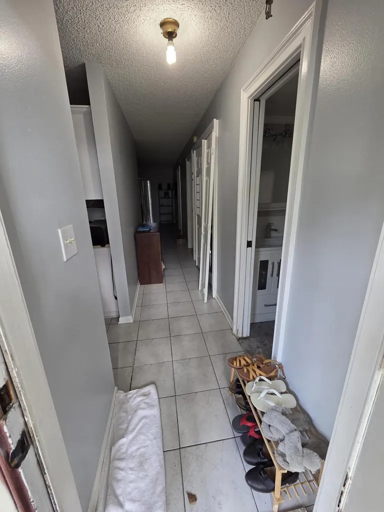 1351 NW 94th Way Coral Springs FL 33071