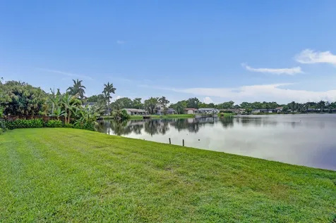 1721 SW 69th Avenue Plantation FL 33317