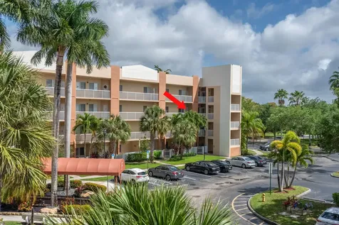 7775 Yardley Drive Tamarac FL 33321