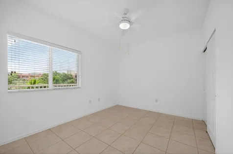7775 Yardley Drive Tamarac FL 33321
