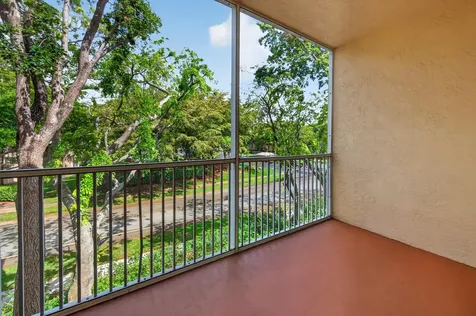 7775 Yardley Drive Tamarac FL 33321