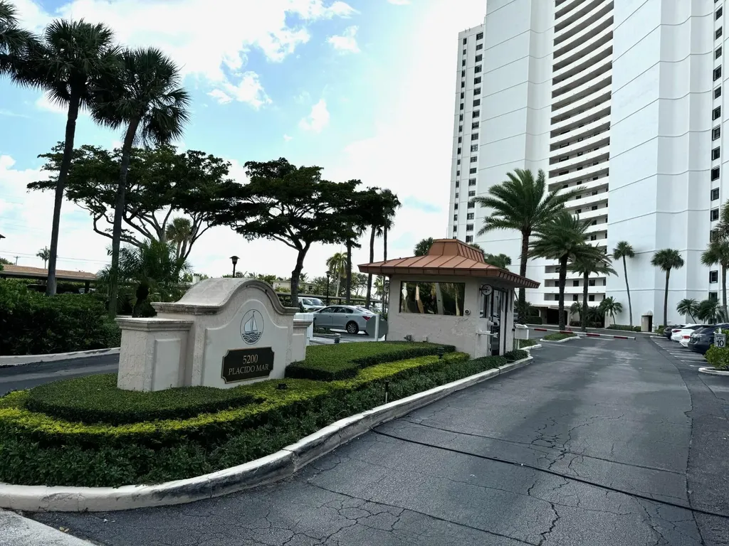5200 N Flagler Drive West Palm Beach FL 33407