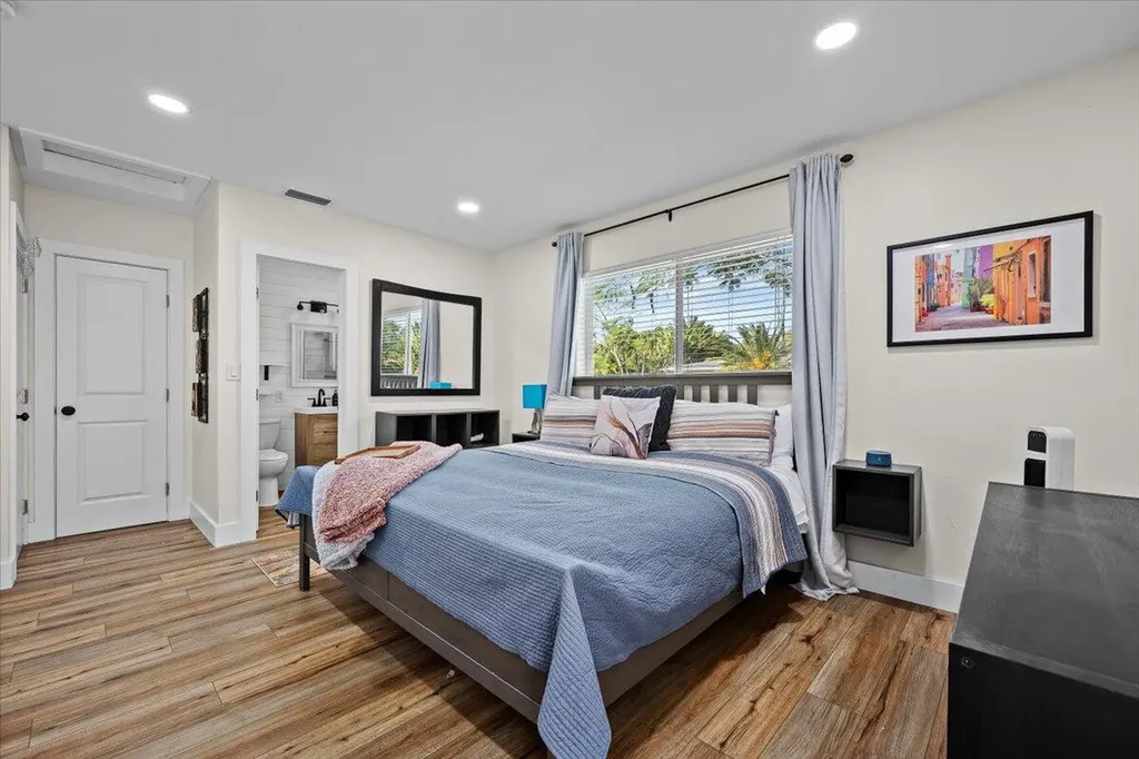 414 NE 26th Terrace Boca Raton FL 33431