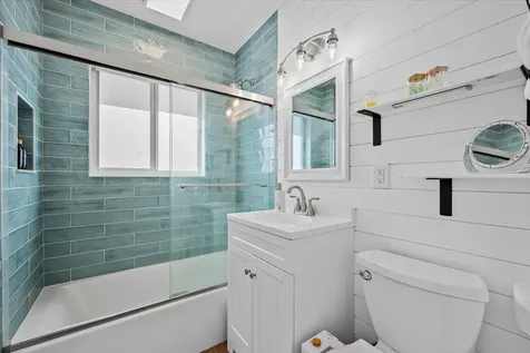 414 NE 26th Terrace Boca Raton FL 33431