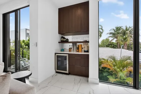 1044 N Victoria Park Road Fort Lauderdale FL 33304