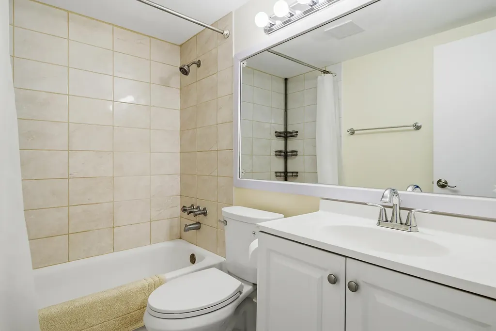 142 Norwich F West Palm Beach FL 33417