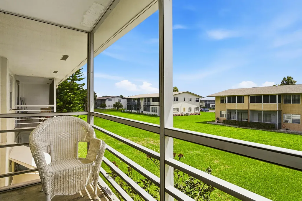 142 Norwich F West Palm Beach FL 33417