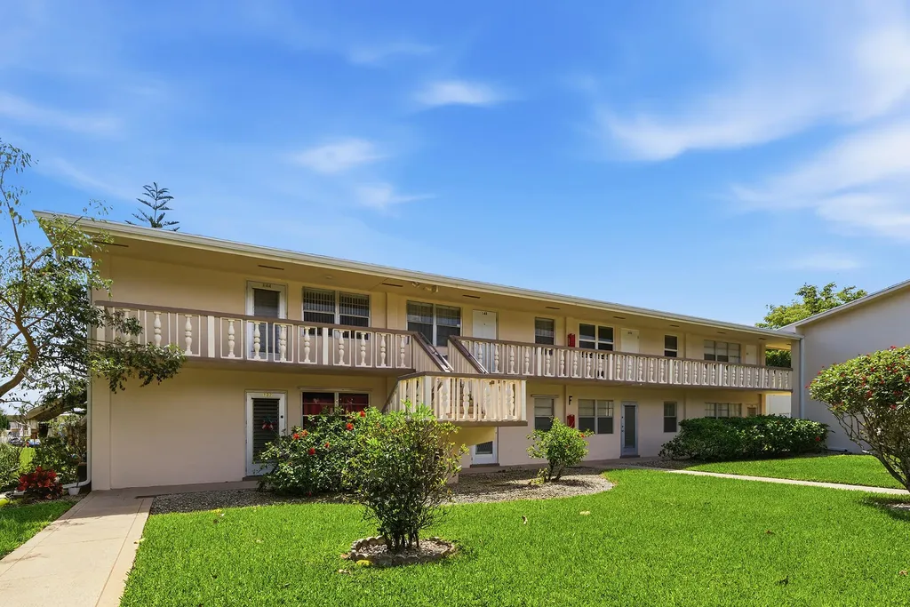 142 Norwich F West Palm Beach FL 33417