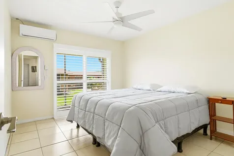 142 Norwich F West Palm Beach FL 33417