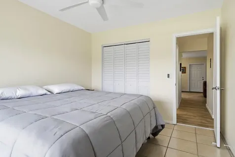 142 Norwich F West Palm Beach FL 33417