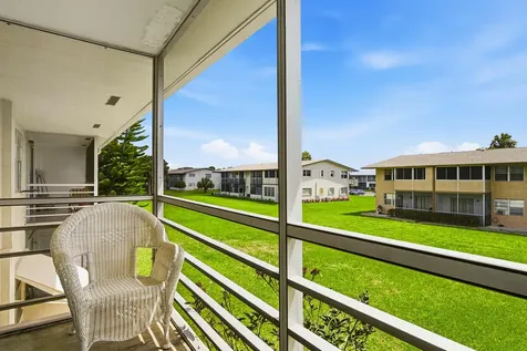 142 Norwich F West Palm Beach FL 33417