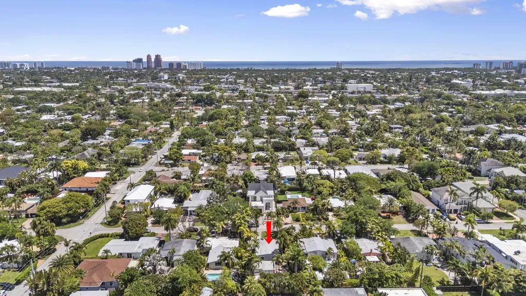 1627 NE 17th Avenue Fort Lauderdale FL 33305