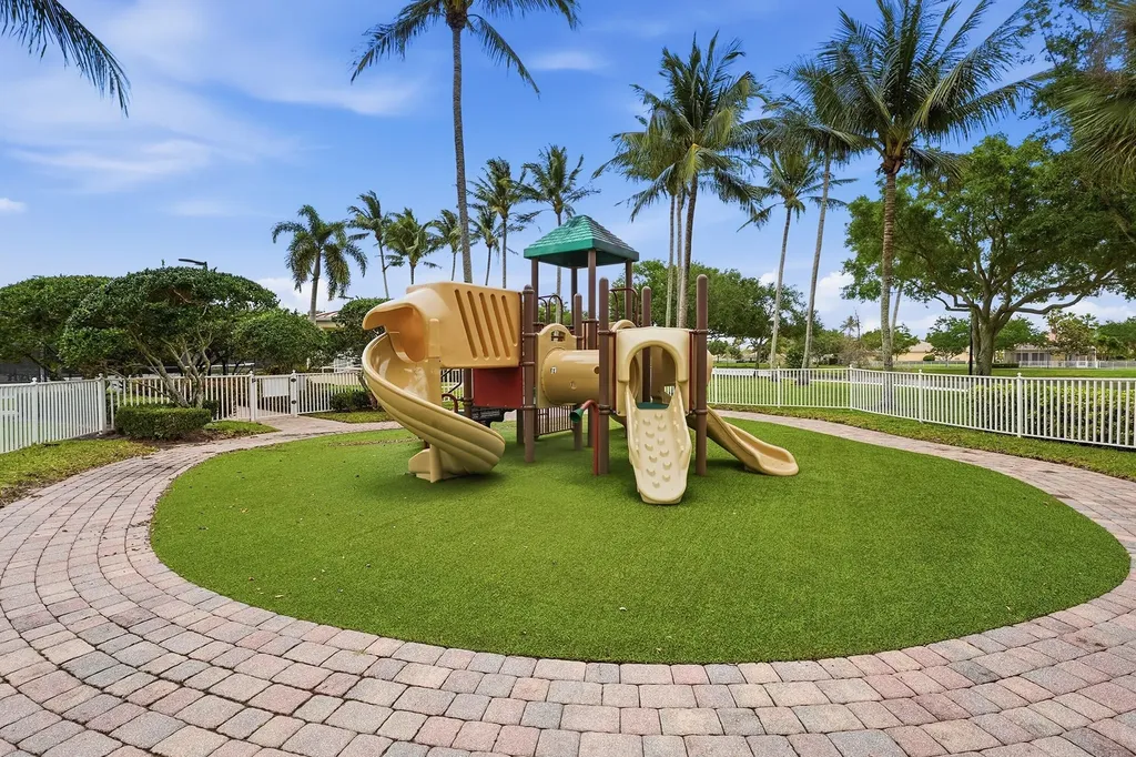 8137 Montserrat Place Wellington FL 33414