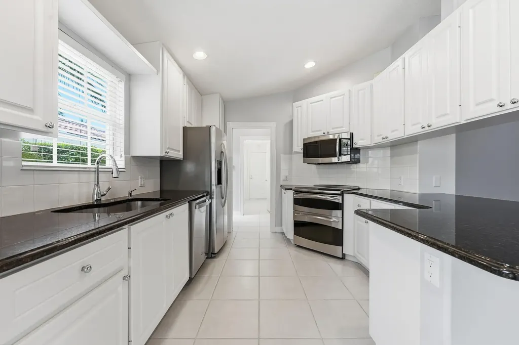 8137 Montserrat Place Wellington FL 33414