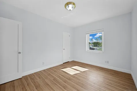 2200 SW 23rd Terrace Miami FL 33145