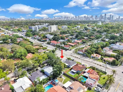 2200 SW 23rd Terrace Miami FL 33145