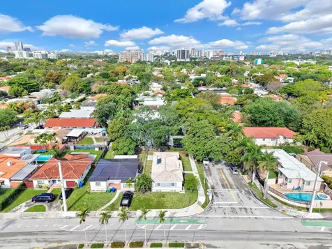 2200 SW 23rd Terrace Miami FL 33145