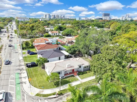 2200 SW 23rd Terrace Miami FL 33145