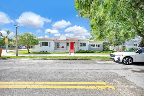 2200 SW 23rd Terrace Miami FL 33145