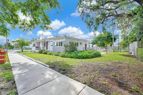 2200 SW 23rd Terrace Miami FL 33145