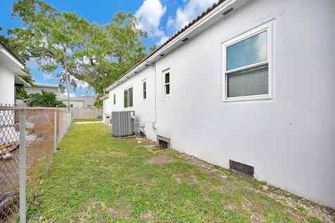 2200 SW 23rd Terrace Miami FL 33145