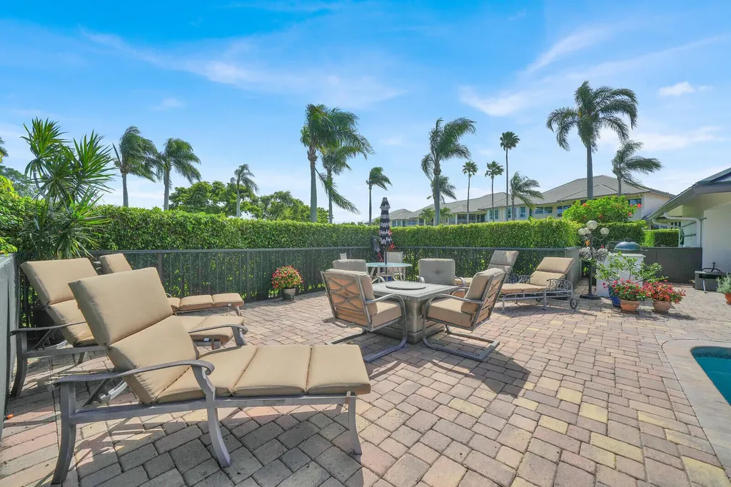 181 Atlantis Boulevard Atlantis FL 33462