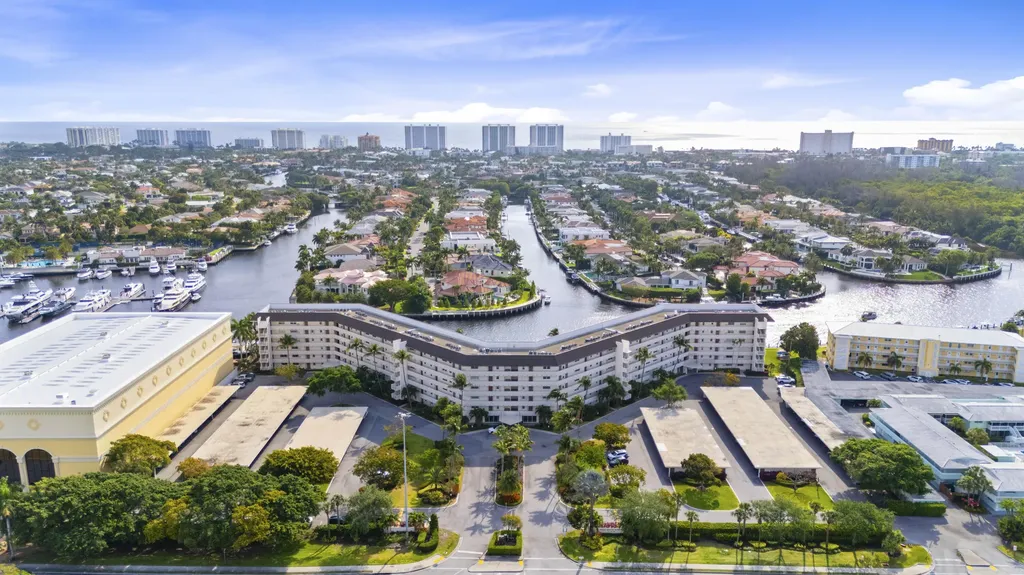 400 N Federal Highway Deerfield Beach FL 33441