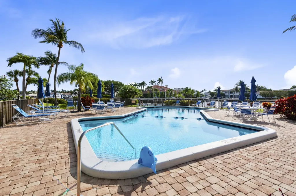 400 N Federal Highway Deerfield Beach FL 33441