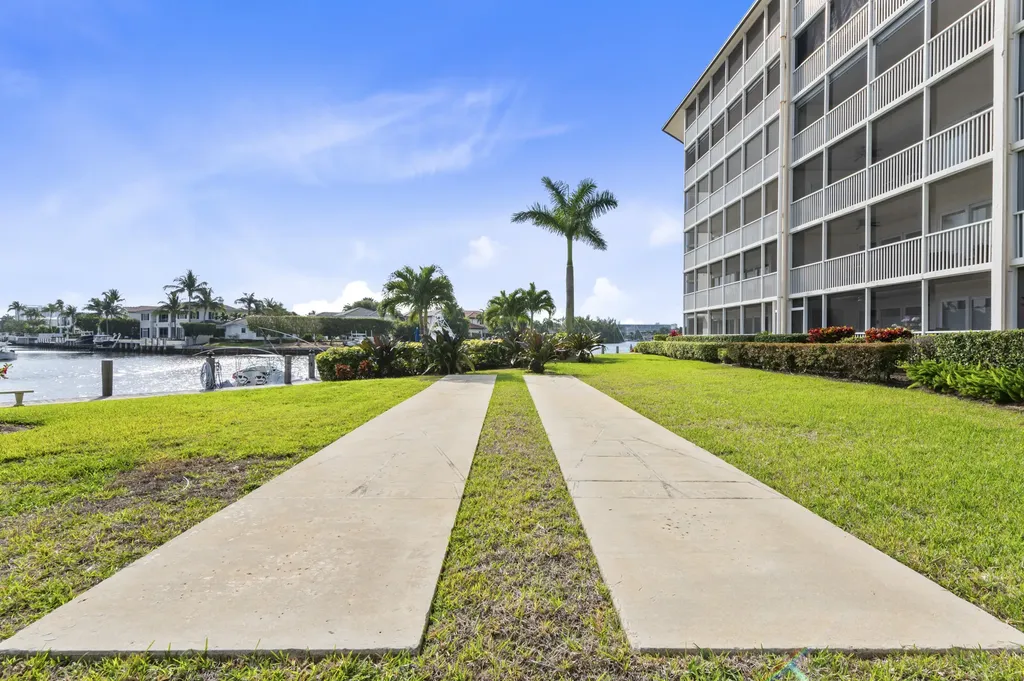 400 N Federal Highway Deerfield Beach FL 33441