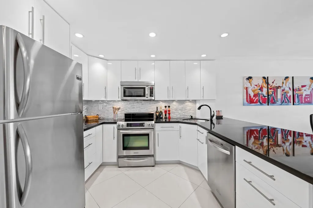 400 N Federal Highway Deerfield Beach FL 33441