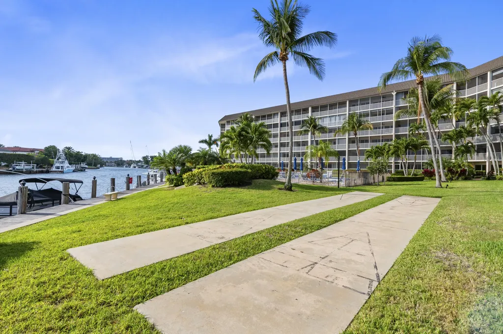 400 N Federal Highway Deerfield Beach FL 33441