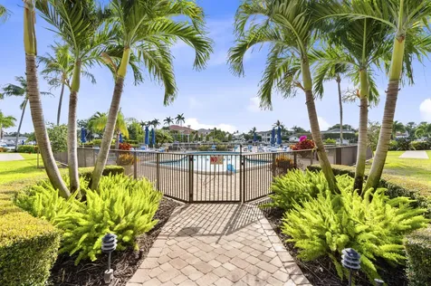 400 N Federal Highway Deerfield Beach FL 33441