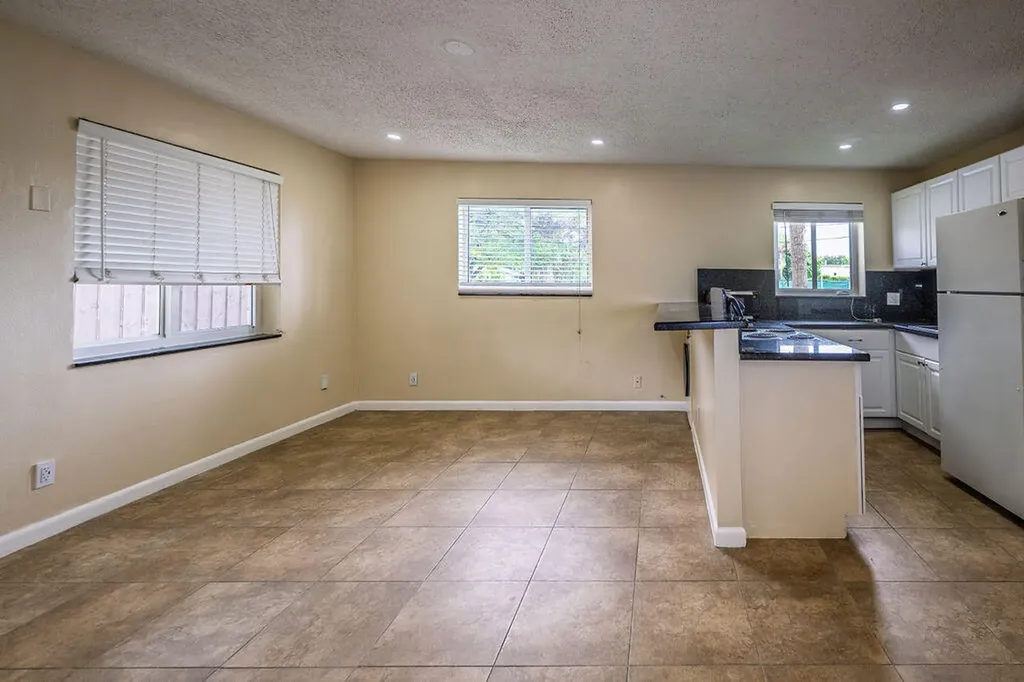 750 SW 2nd Street Fort Lauderdale FL 33312