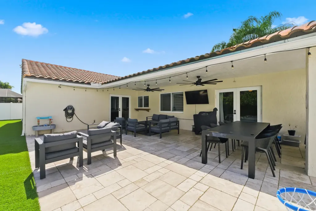15031 Windover Way Davie FL 33331
