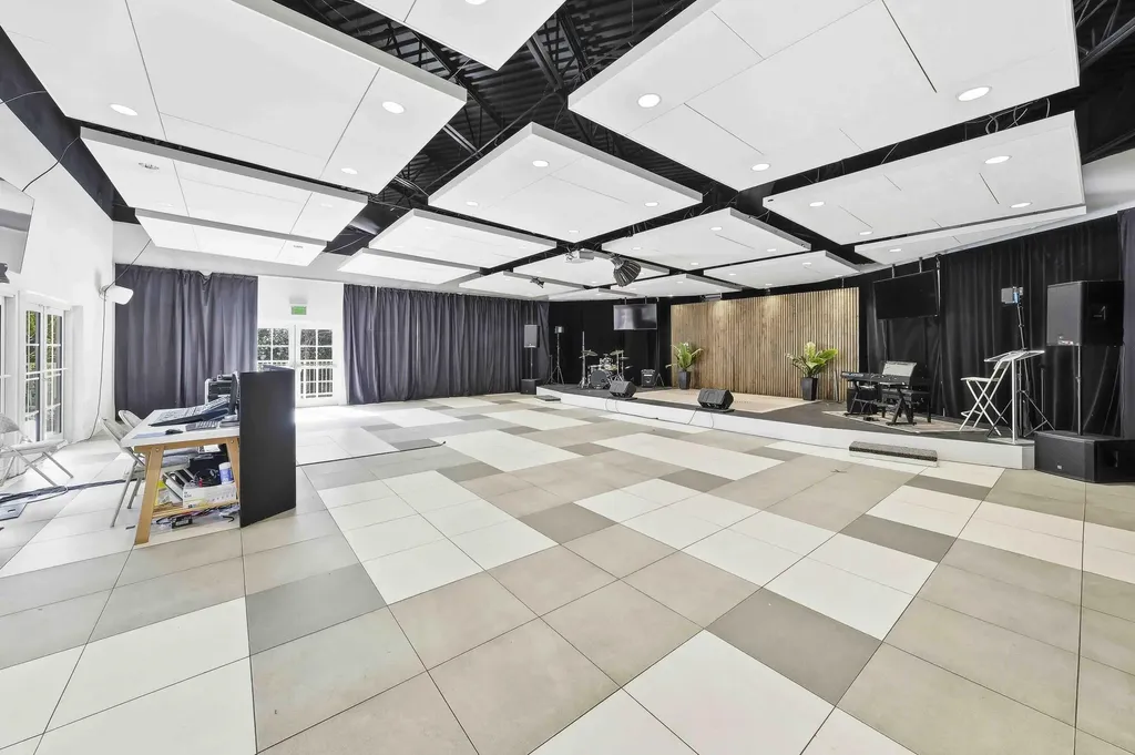 2950 S Flamingo Road Davie FL