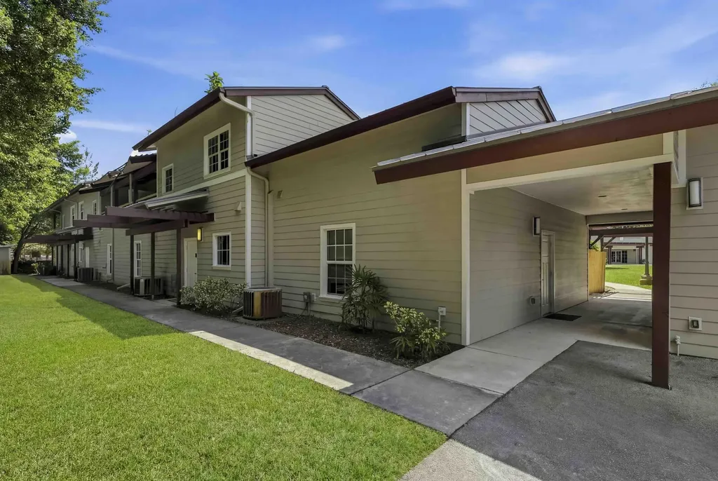 2950 S Flamingo Road Davie FL