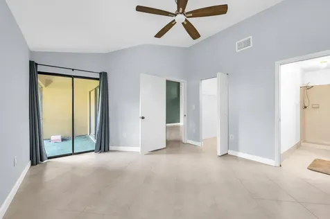 9665 NW 76th Court Tamarac FL 33321