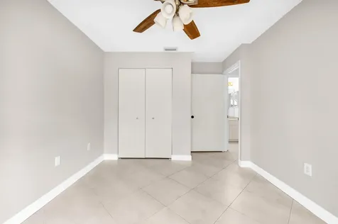 9665 NW 76th Court Tamarac FL 33321