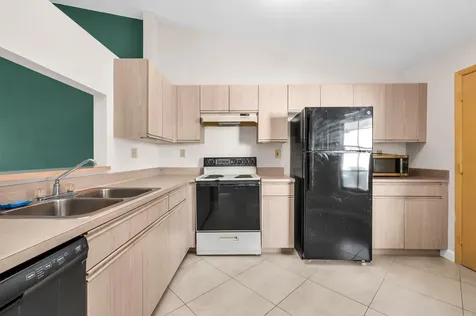 9665 NW 76th Court Tamarac FL 33321